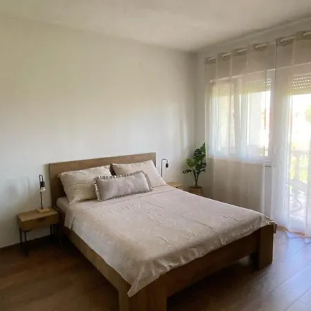 Appartement Jozephine 2 By Guide Pula