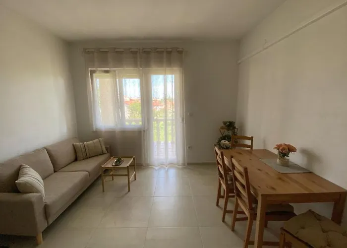 Jozephine 2 By Guide * Pola