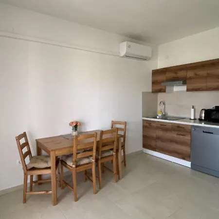 Jozephine 2 By Guide Appartement Pula